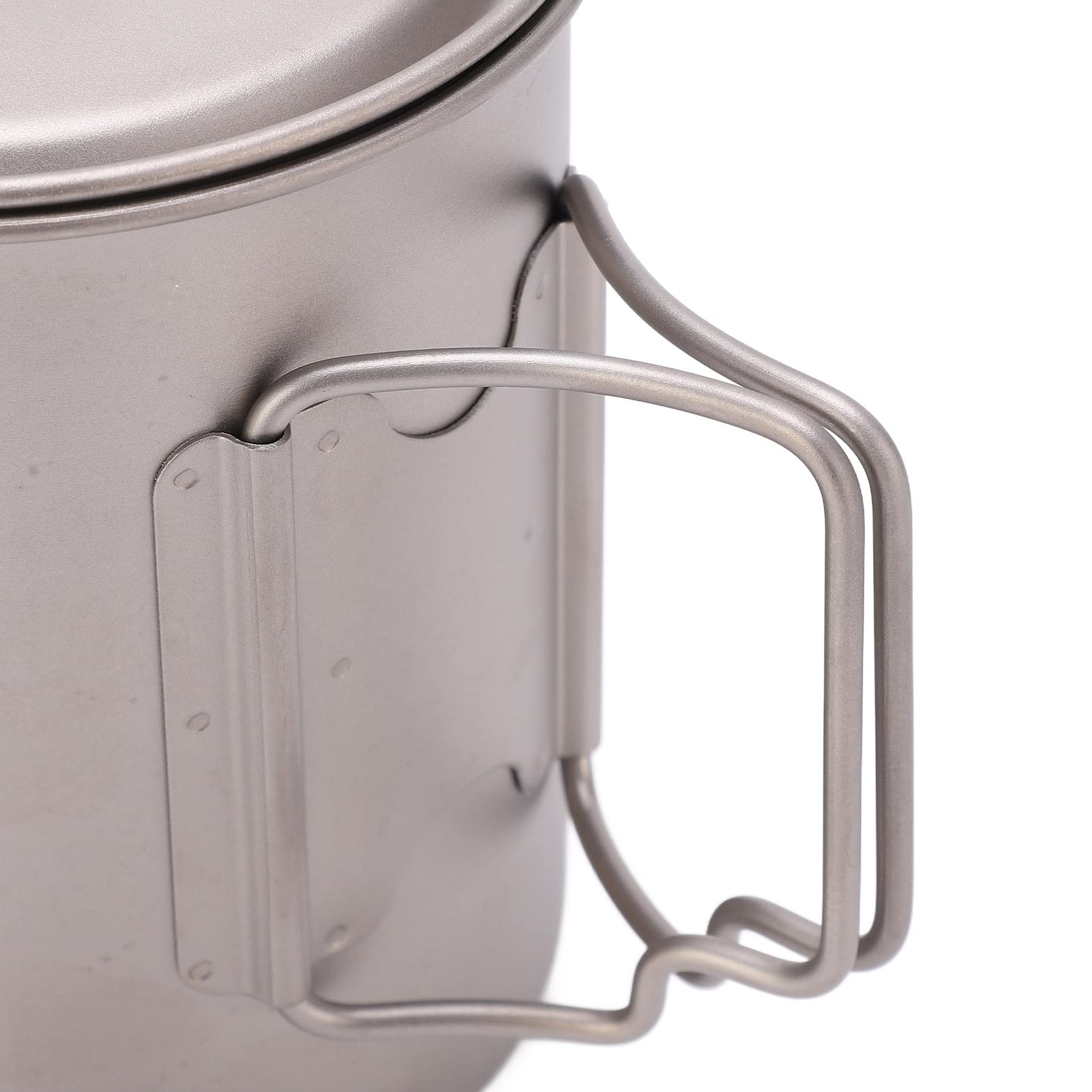 750ml Tytanowy Kubek na Wodę ze Składanym Uchwytem, ​​ultralekki Przenośny Kubek na Wodę Kempingową do Herbaty na Napoje, Odpowiedni do Podróży w Domu, na Co Dzień i na Zewnątrz