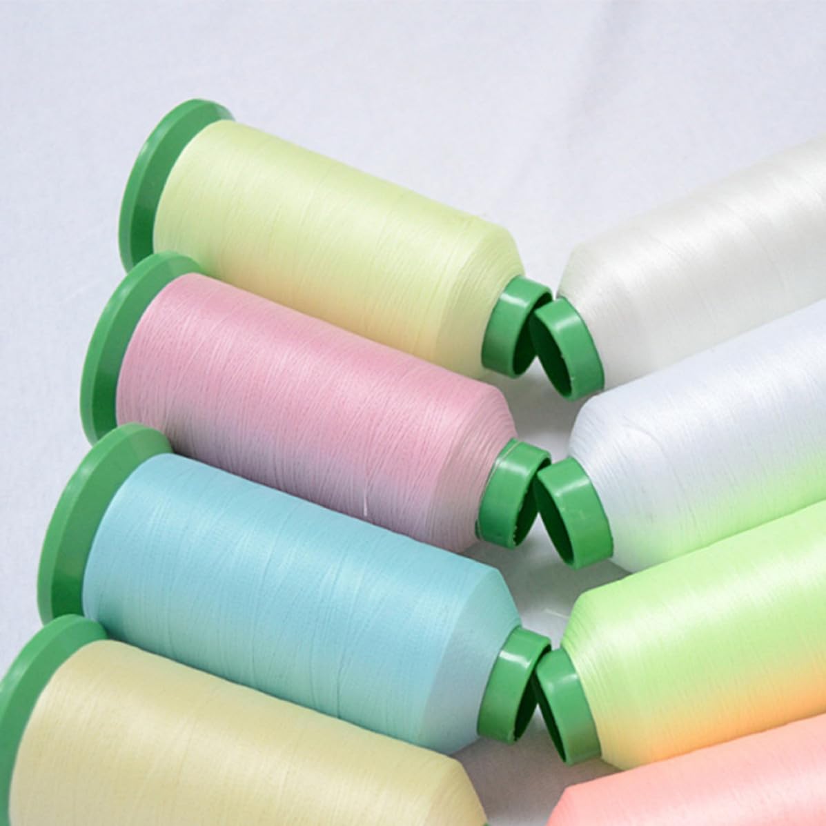Gatuida 5 Hilos de Poliéster Luminosos para Bordado y Punto de Cruz, Hilo de Coser Flexible y Brillante para Tejido a Mano y Máquina Color Aleatorio