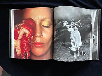 ブリティッシュ・ヴォーグ 100周年記念写真集「VOGUE 100」ハードカバー Amazon.co.jp: レアな写真集 「 VOGUE 」の100年を飾った巨匠