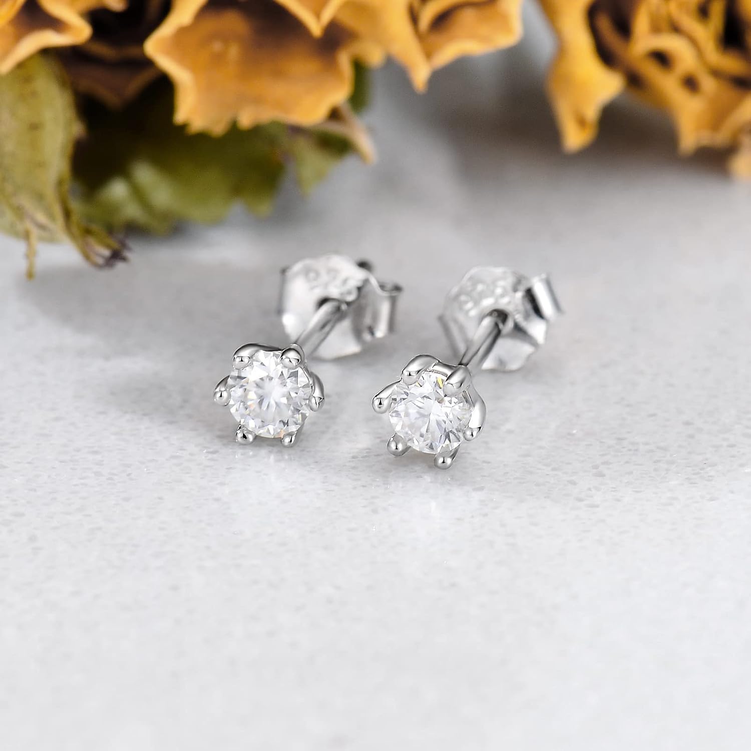 Moissanite Stud Earring Round Cut 0.2-1ct, 18K White Gold Plated Sterling Silver Moissanite Diamond Earrings for Women Men Diamond Jewelry Birthday Valentines Day Gift