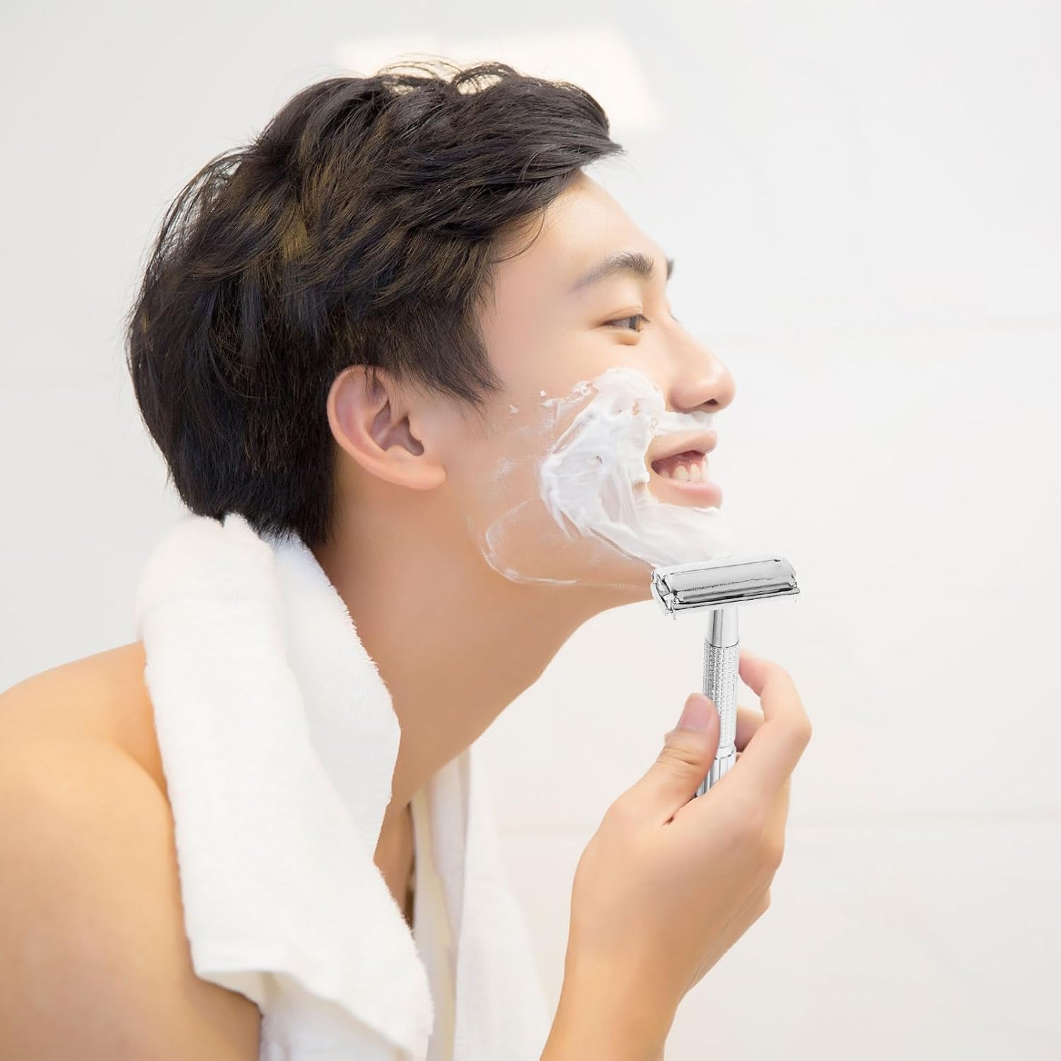 Cabilock Manual Long Handle Beard Shaver Double Edge Safety Razor Stainless Steel Old Style Butterfly Open Shaving Cutter for Men Facial Hair Removal