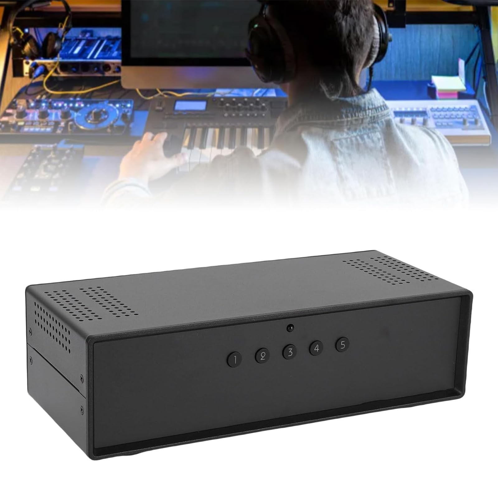 Switch bilanciato XLR a 5 Porte, convertitore Audio bilanciato 5 ingressi e 1 Uscita con Telecomando e Porta XLR placcata in Oro, per confrontare Rapidamente Diverse sorgenti Audio, per studi