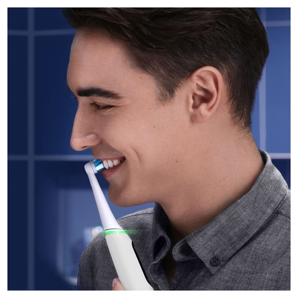 Oral-B iO Series 6 Elektrische Zahnbürste/Electric Toothbrush, 5 Putzmodi für Zahnpflege, Magnet-Technologie, Display & Reiseetui, Geschenk Mann/Frau, Designed by Braun, white