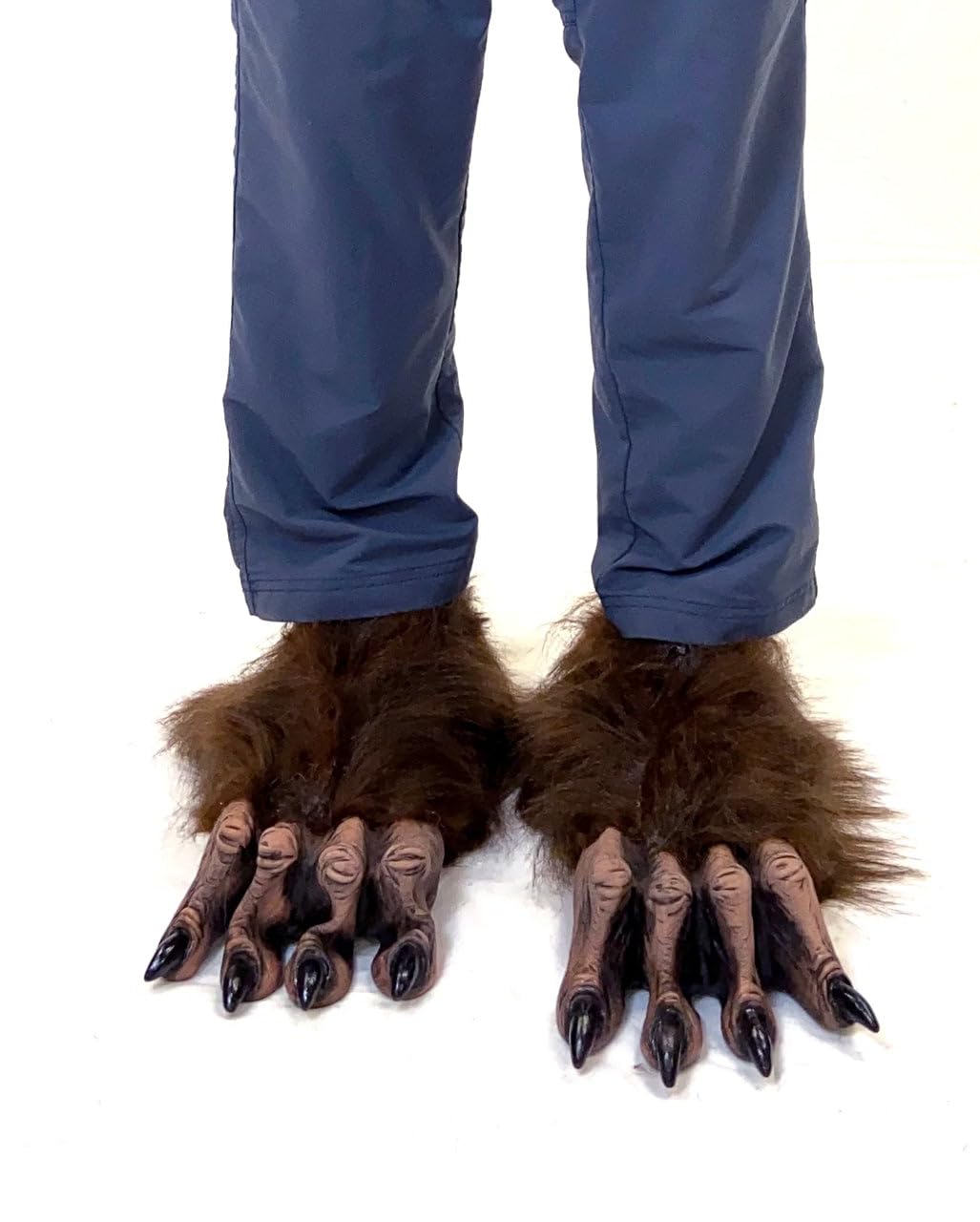 Horror-Shop Piedi di Lupo Mannaro Marrone Scuro Come Copriscarpe
