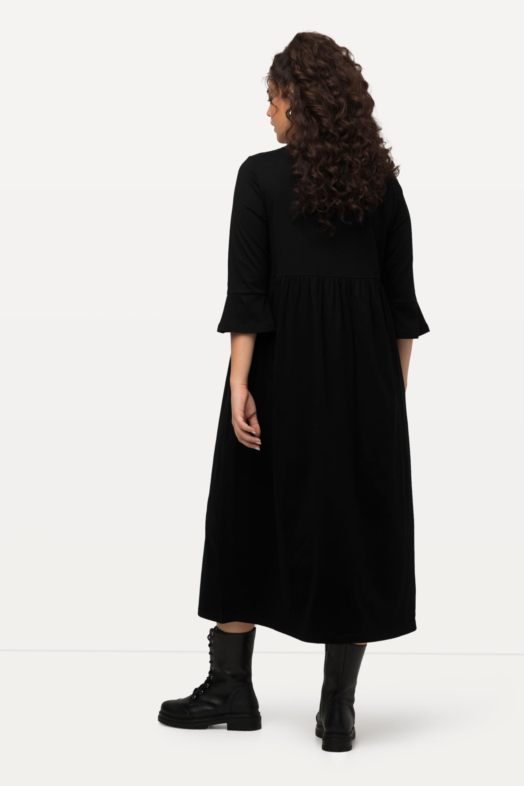 Ulla Popken Femme Grandes Tailles Robe en Jersey à col Rond et Manches 3/4. Couture Empire et Ligne en A. 824506
