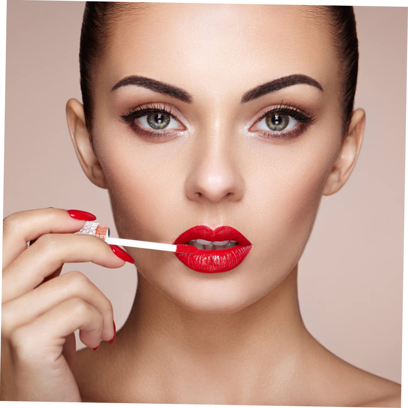 Nachfüllbare Lipgloss Tuben 5ml Abs, für Lippenpflege | Rundform, Tragbar für Alltag und Reise, Wiederverwendbar, Leicht und Praktisch im 20 Stück Packung