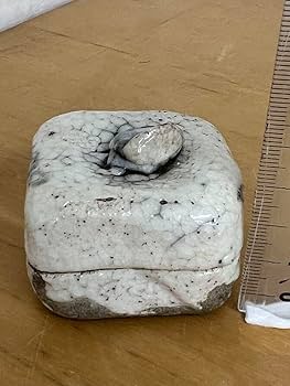 日本製　志野焼香合　アンティーク　唐物　古美術品　コレクション　骨董　江戸　青磁 Amazon.co.jp: 日本製 志野焼香合 アンティーク 唐物 古美術品