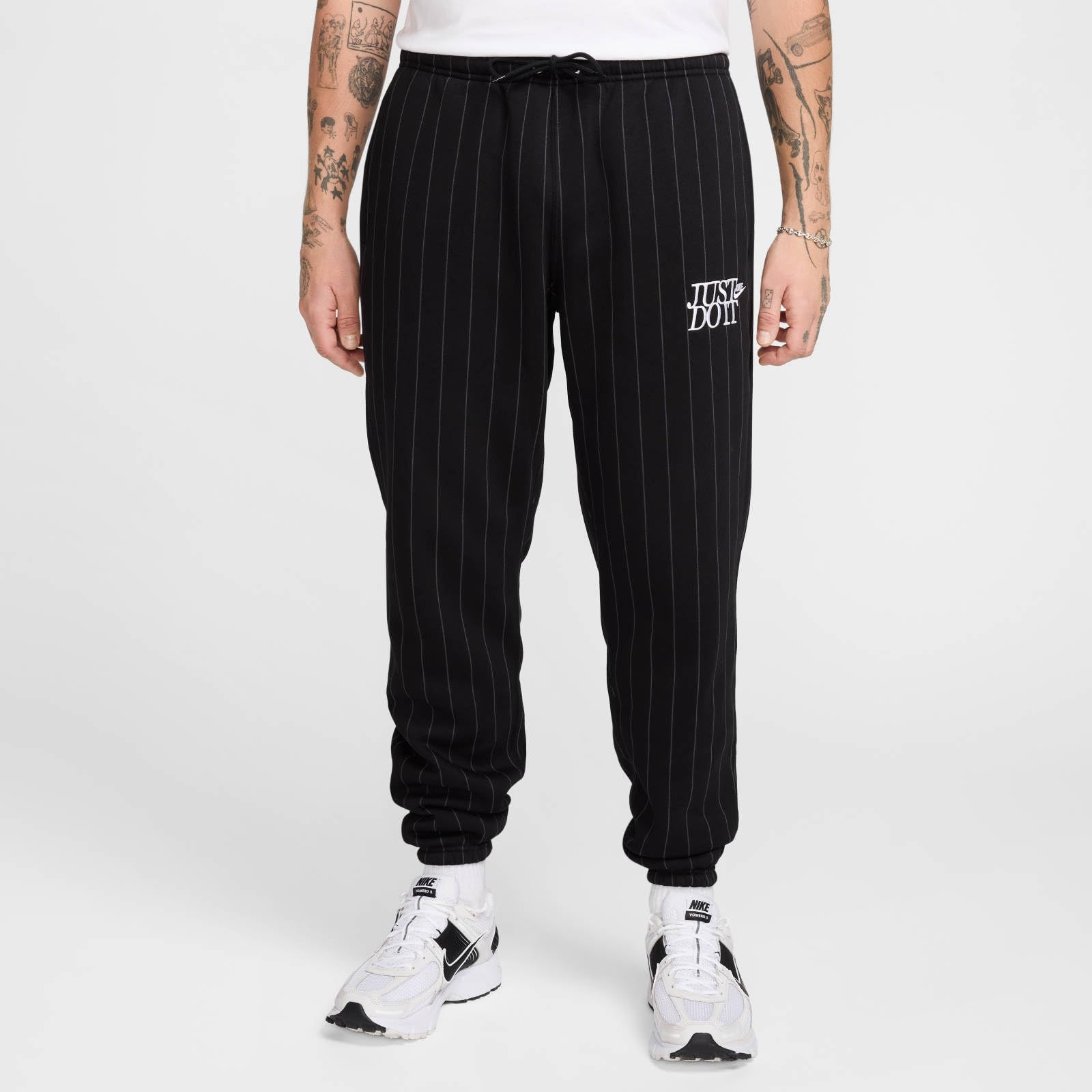 NIKE Club Pants Hombre