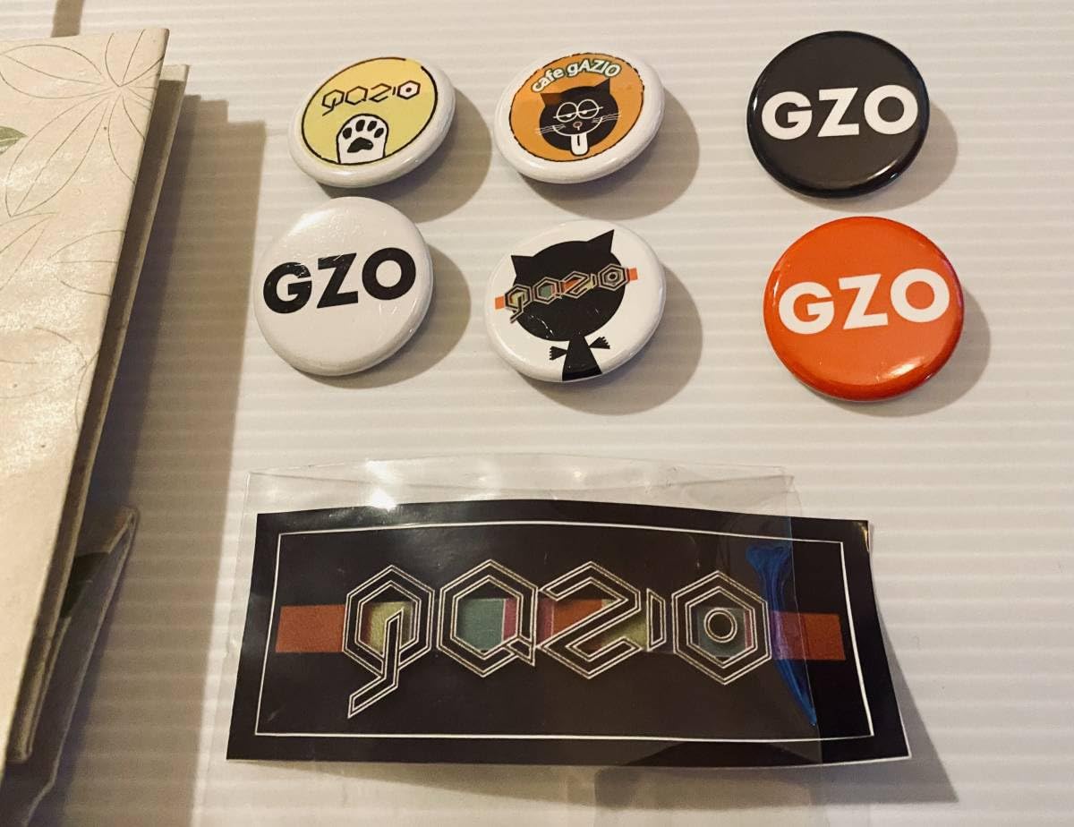 Amazon.co.jp: ガジオ バッジ 6 ステッカー 1 手提げ紙袋 CAFE GAZIO