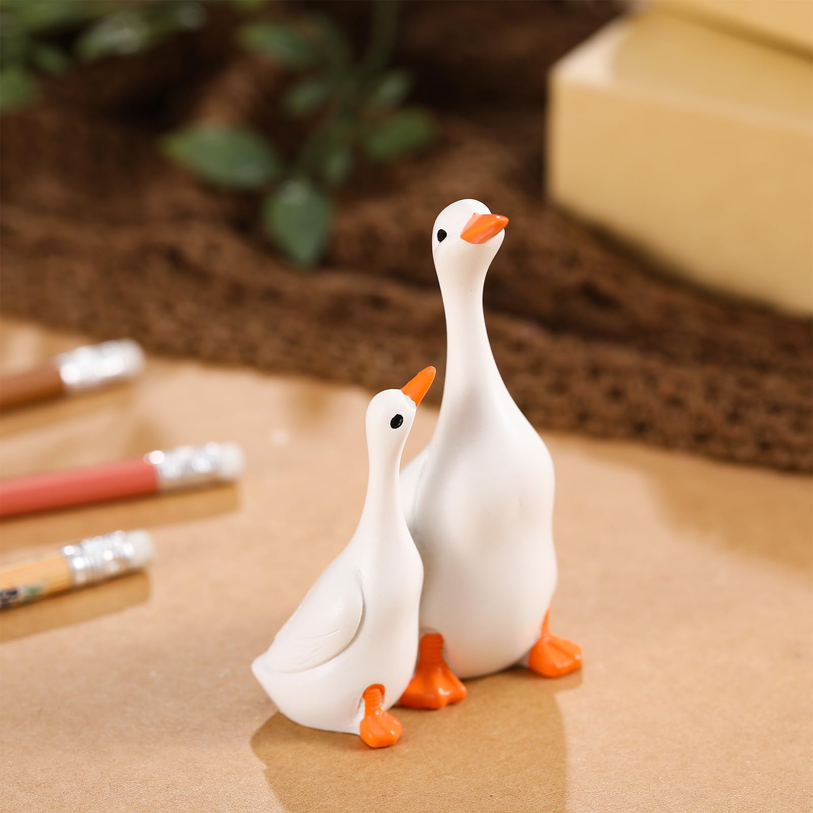 Leinuosen 1 Set Silly Goose Cake Topper, Lifelike Duck Cake Topper