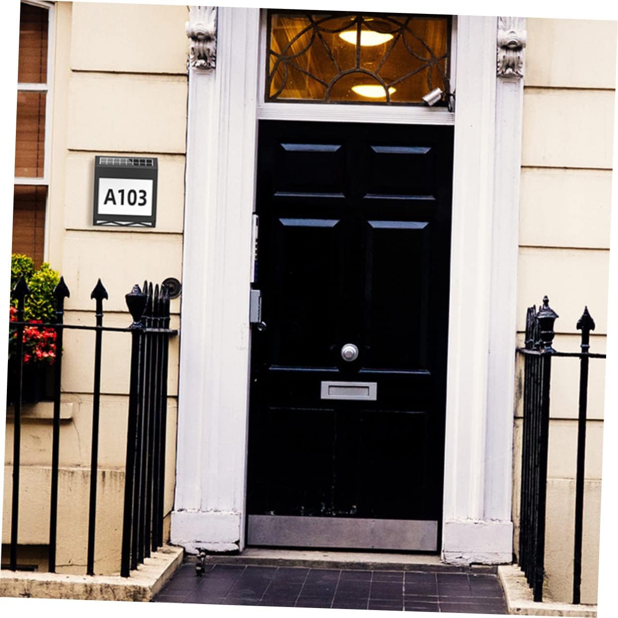 Solar Powered Address Sign with Design Outdoor Lighted Number Plaque for Homes Easy to Install Solar Light for House Address Marking Suitable for Patios and Gardens