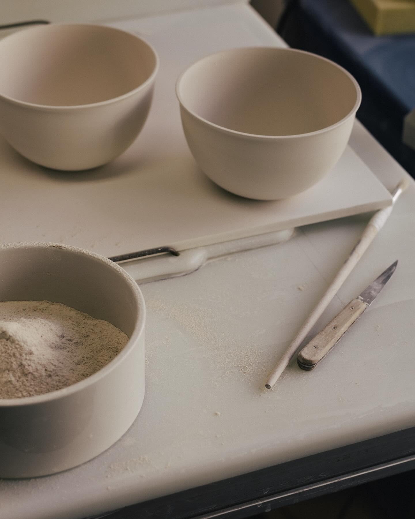 KPM Berlin LAB Bowl-Set 6-tlg., Porzellan, weiße Porzellanschalen 0,6l, handgefertigte minimalistische Porzellanschüssel, Müslischalen im Geschenkkarton