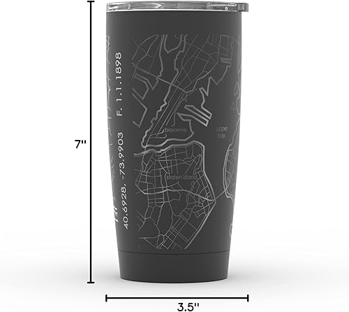 Vista 60 de Well Told Vaso de café aislado con diseño de mapa de Nueva York grabado, taza de acero inoxidable grabada (20 onzas, negro) con aislamiento de mapa