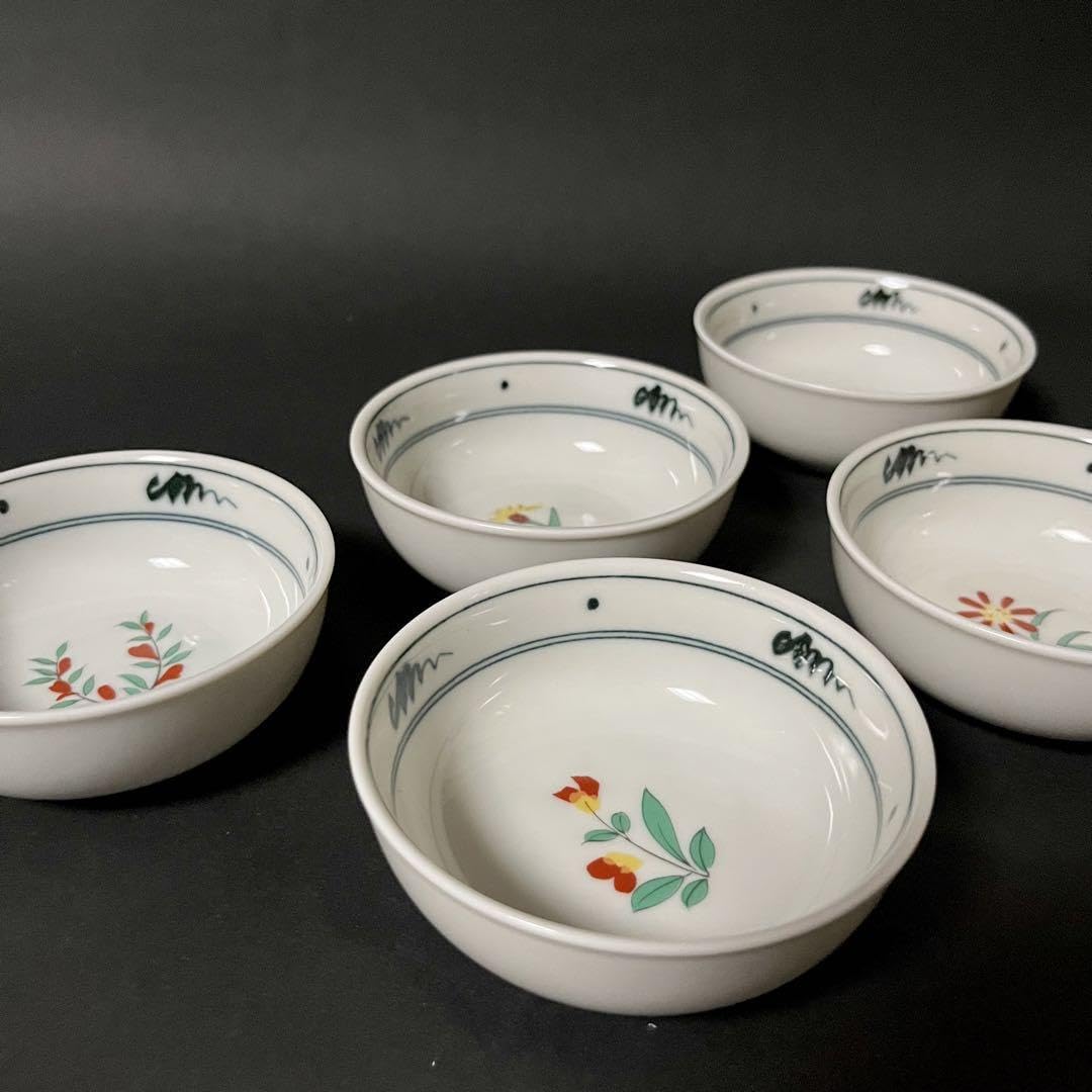 Amazon.co.jp: 有田焼 赤峰窯の花柄 小鉢•小皿 5客セット