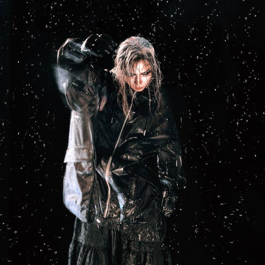 Amazon.co.jp: HOLLOW (初回限定盤) - (sic)boy: ミュージック