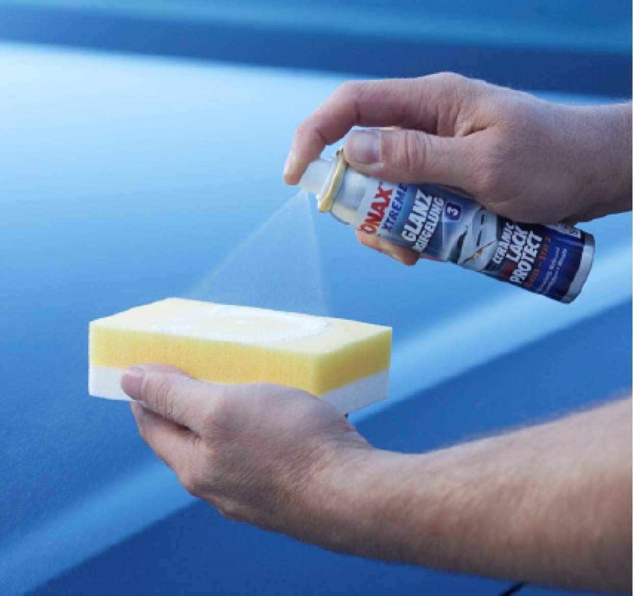 SONAX XTREME Ceramic LackProtect (240 ml) wytrzymała 9-miesięczna powłoka ceramiczna do lakieru samochodowego, efekt połysku i perlenia, ułatwia czyszczenie | nr art. 02479410