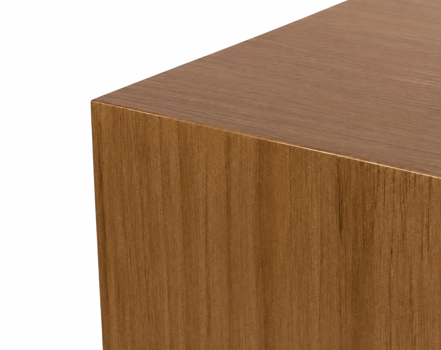 Pedestal madera. Acabado Roble claro mate. Varias medidas. (20*20*40 cms)