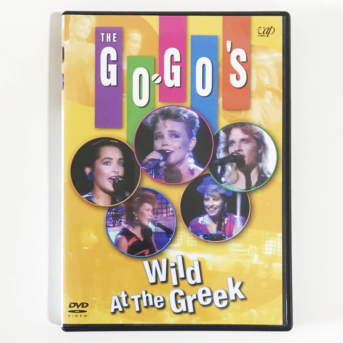 Amazon.co.jp: 【！】The Go-Gos ゴーゴーズ DVD「Wild At The