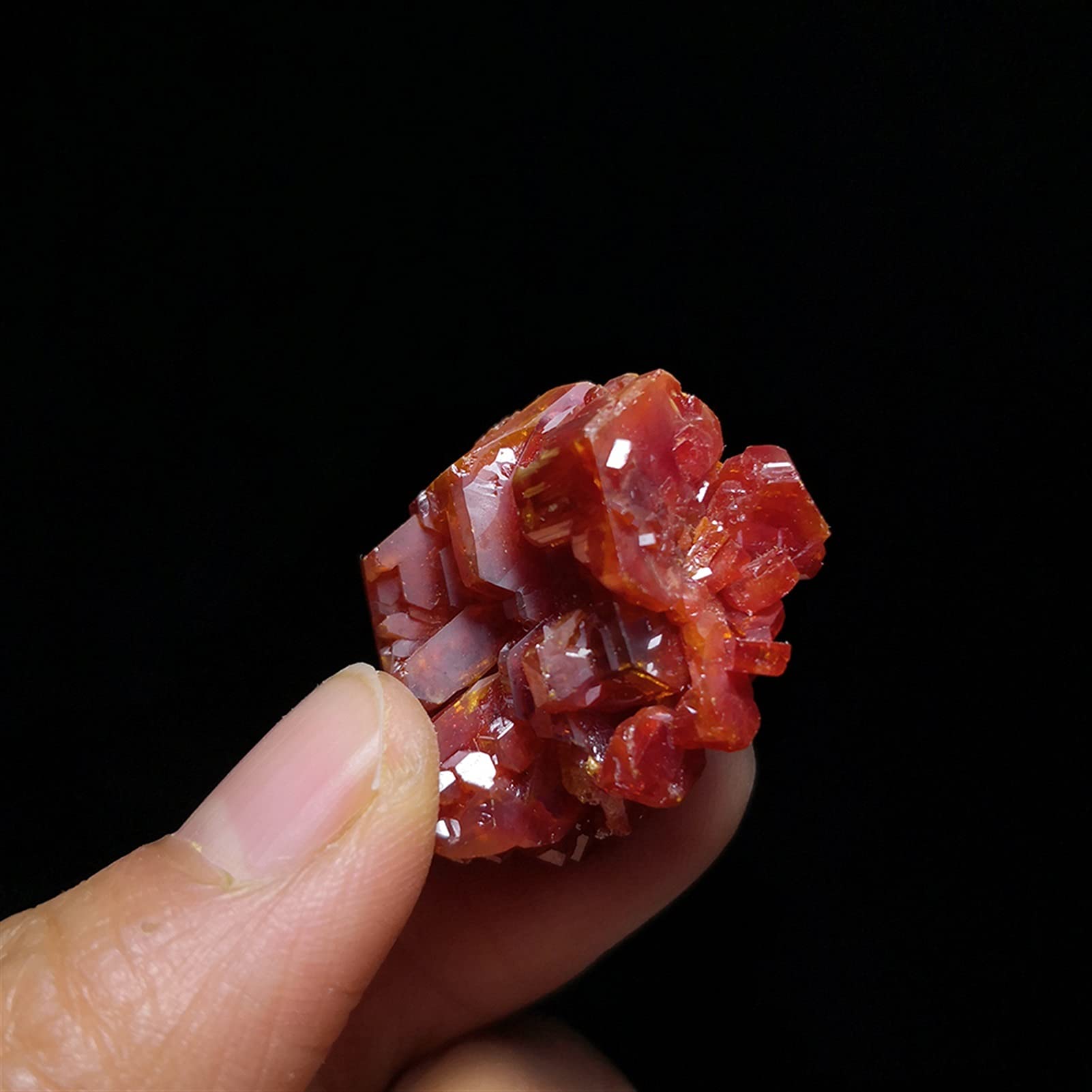 Esemplare di Cristallo Naturale Grezzo da 26 g di Pietra Naturale di Vanadinite dal Marocco, Decorazione for la casa A4