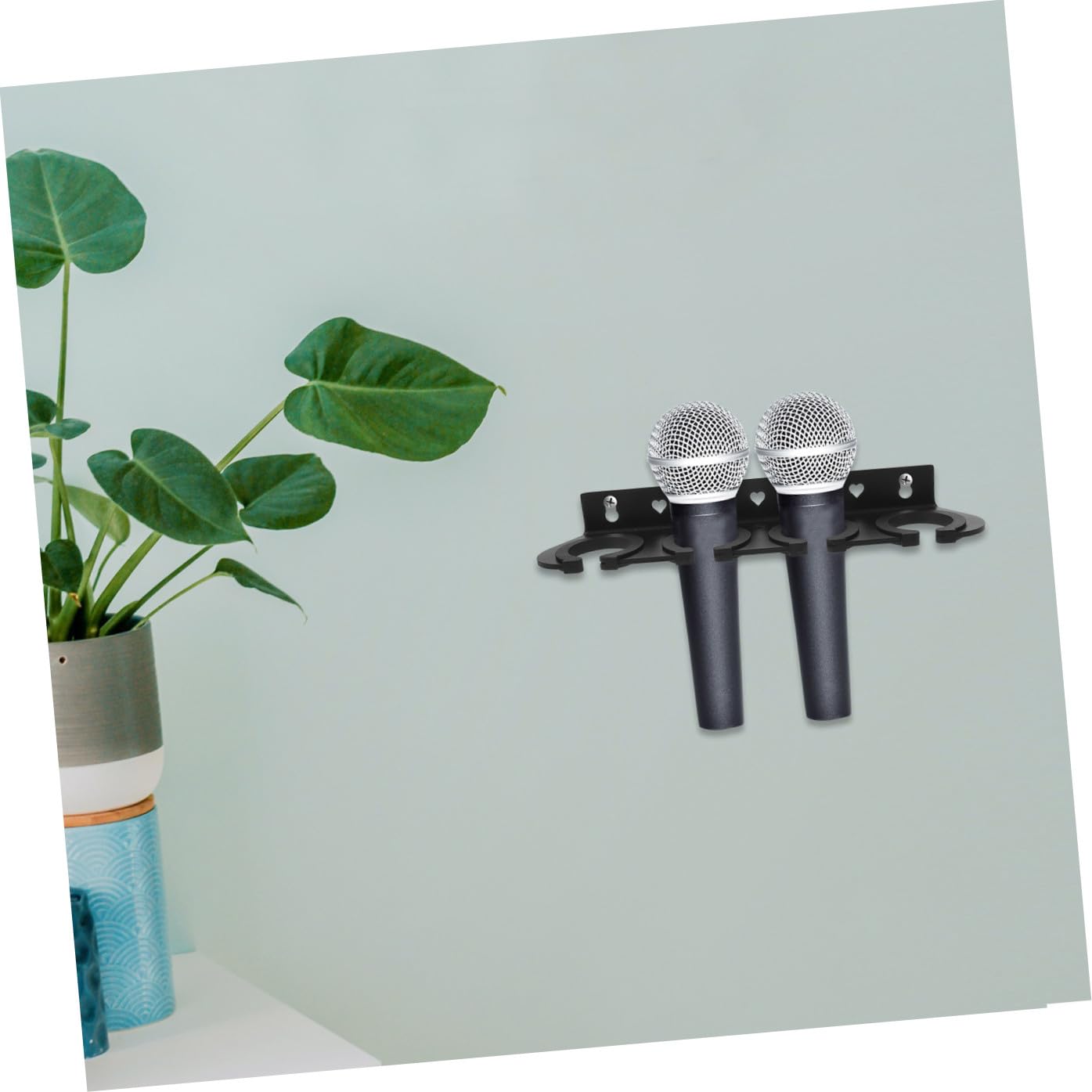 Soporte de Micrófono de Pared para Almacenamiento Seguro para Estudios de Grabación y Reuniones de Karaoke Fabricado Material Resistente Cuatro Orificios de Fijación