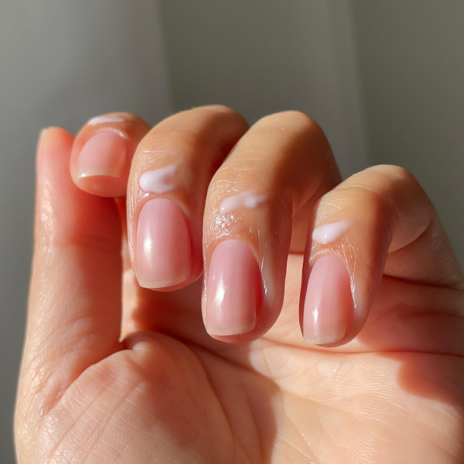 Semilac Regenerujący balsam do skórek i paznokci w sztyfcie, 3 ml – pielęgnacja skórek paznokci z ekstraktem z malin, olejkiem makadamia, wzmacnia paznokcie, nawilża, szybko się wchłania