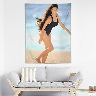 タペストリー 高岡早紀 ポスター背景布 壁掛け布 インテリアアートの装飾 カーテン テーブルクロス ビーチブランケット ピクニック布 ベッドカバー ソファカバー 壁飾り 家 リビングルーム ベッドルーム 部屋 おしゃれ飾り 100x75cm