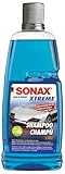 SONAX XTREME Champú para coche 2 en 1 (1 litro) concentrado para la limpieza de superficies pintadas, metal, cristal, plástico y goma | N.° 02153000-820