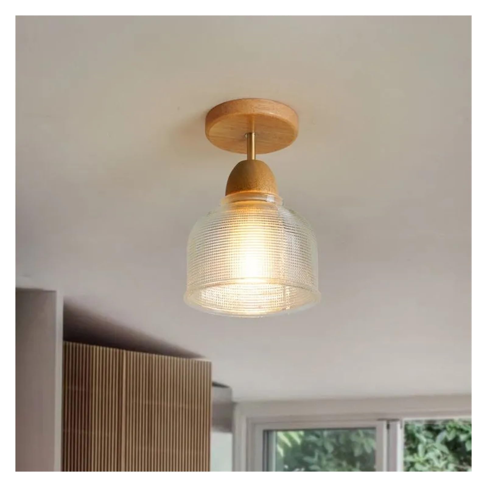Plafonnier en bois anti-éblouissement pour sécuriser et illuminer vos couloirs et entrées