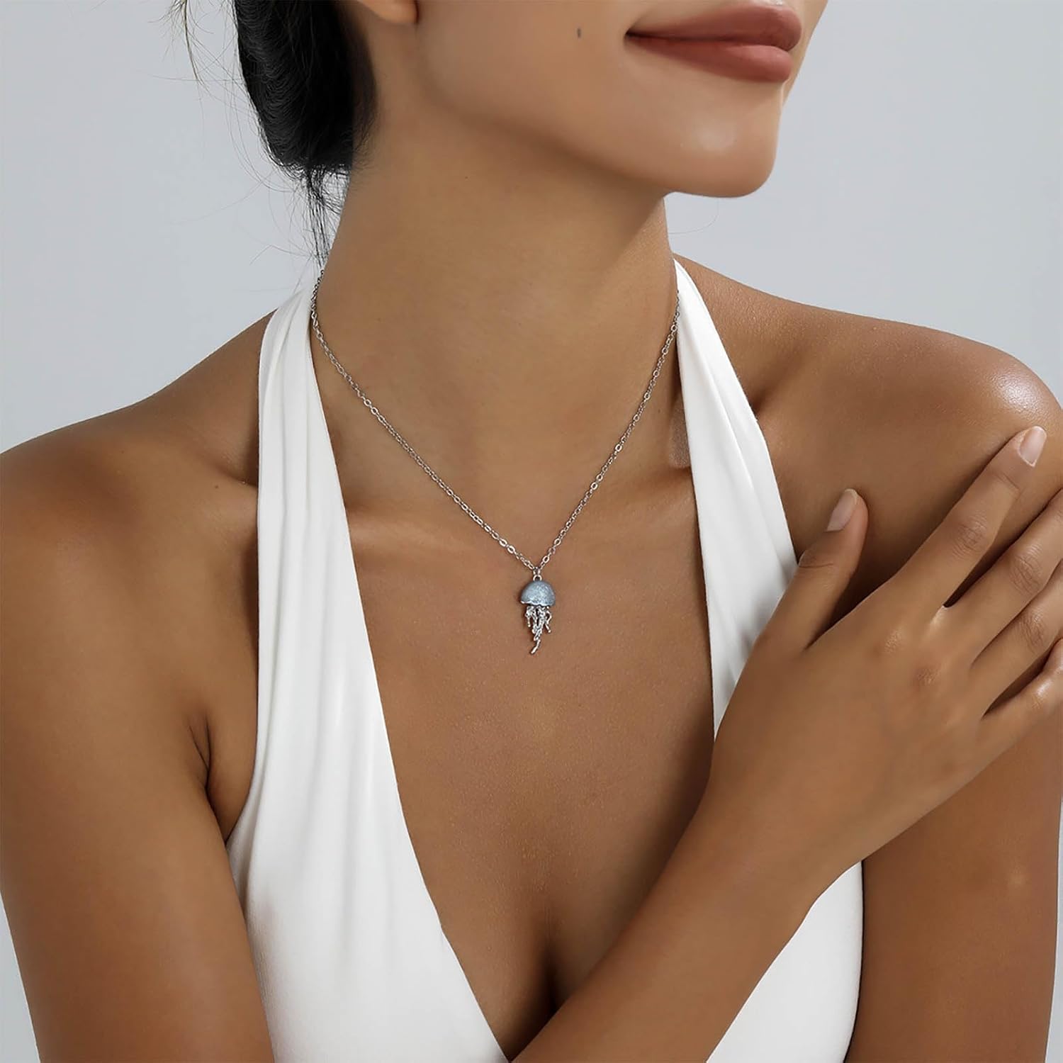 Bohemia Jellyfish Pendant Necklace Silver Moonstone Jellyfish Necklace Cute Seajelly Choker Necklace Adjustable Sea Animal Chain Necklaces Charm Jewelry for Women - Image 5