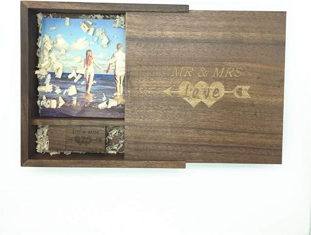 LXSINO 32GB USB 3.0 Flash Drive Engraved"MR & MRS" and"LOVE" - 32GB Wood USB Stick with Box (size:170x170x35mm) for Wedding, Couple, Parents (Walnut | 32GB)