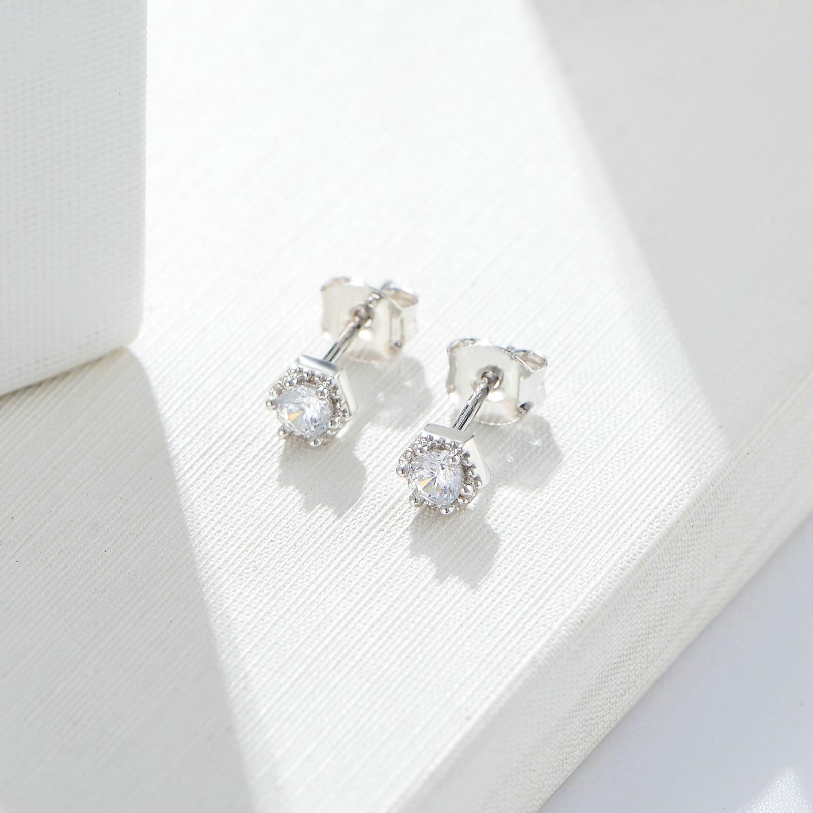 Kolczyki na sztyfcie, żółte złoto, 750, 585, 375, prawdziwe złoto, damskie, geometryczne, sześciokątne wzornictwo, z moissanite, prawdziwa biżuteria dla panny młodej, złote