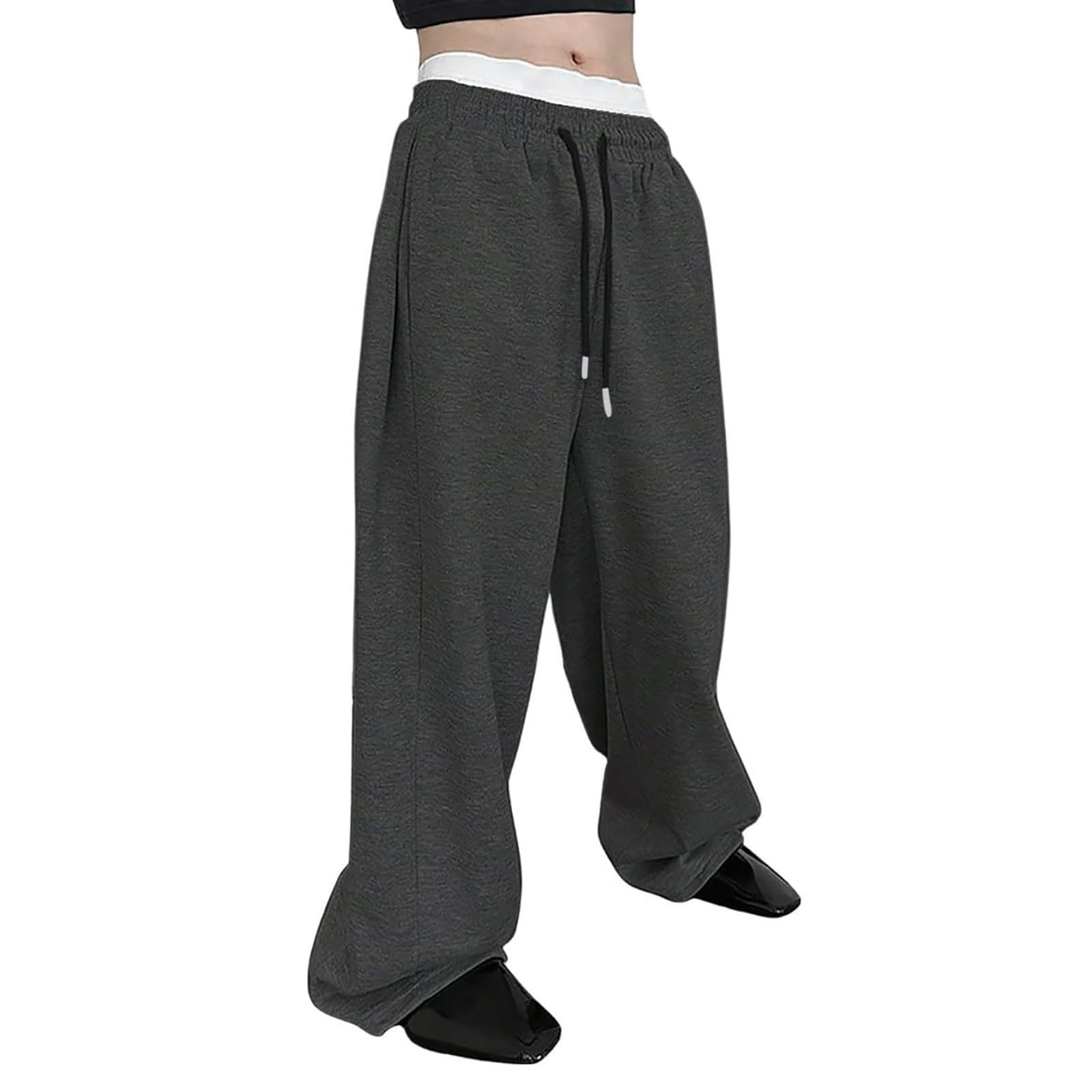 Survêtement homme jambes larges pour en finir avec les pantalons trop serrés en hiver