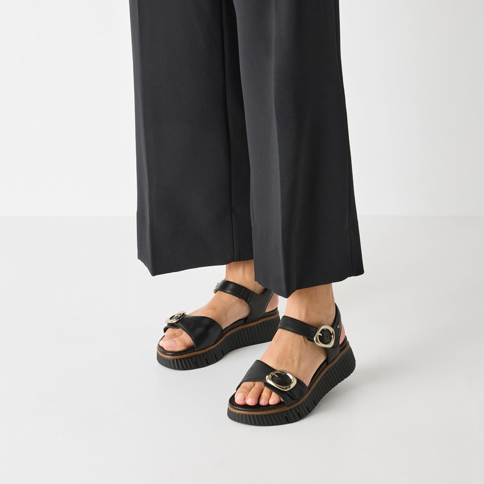 Tamaris Wide FIT Sandale 8-88721-44 H-Weite