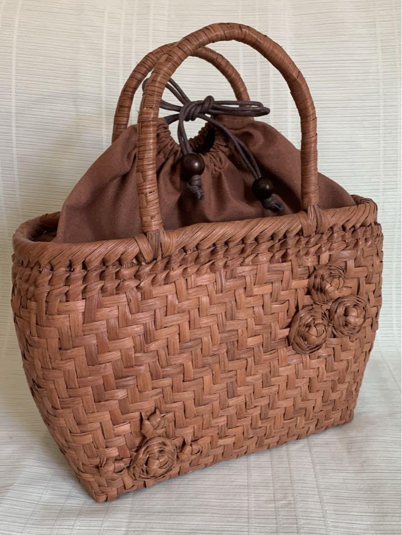 Amazon.co.jp: 長野産 おしゃれ 職人手編み 薔薇柄 山葡萄籠バッグ  