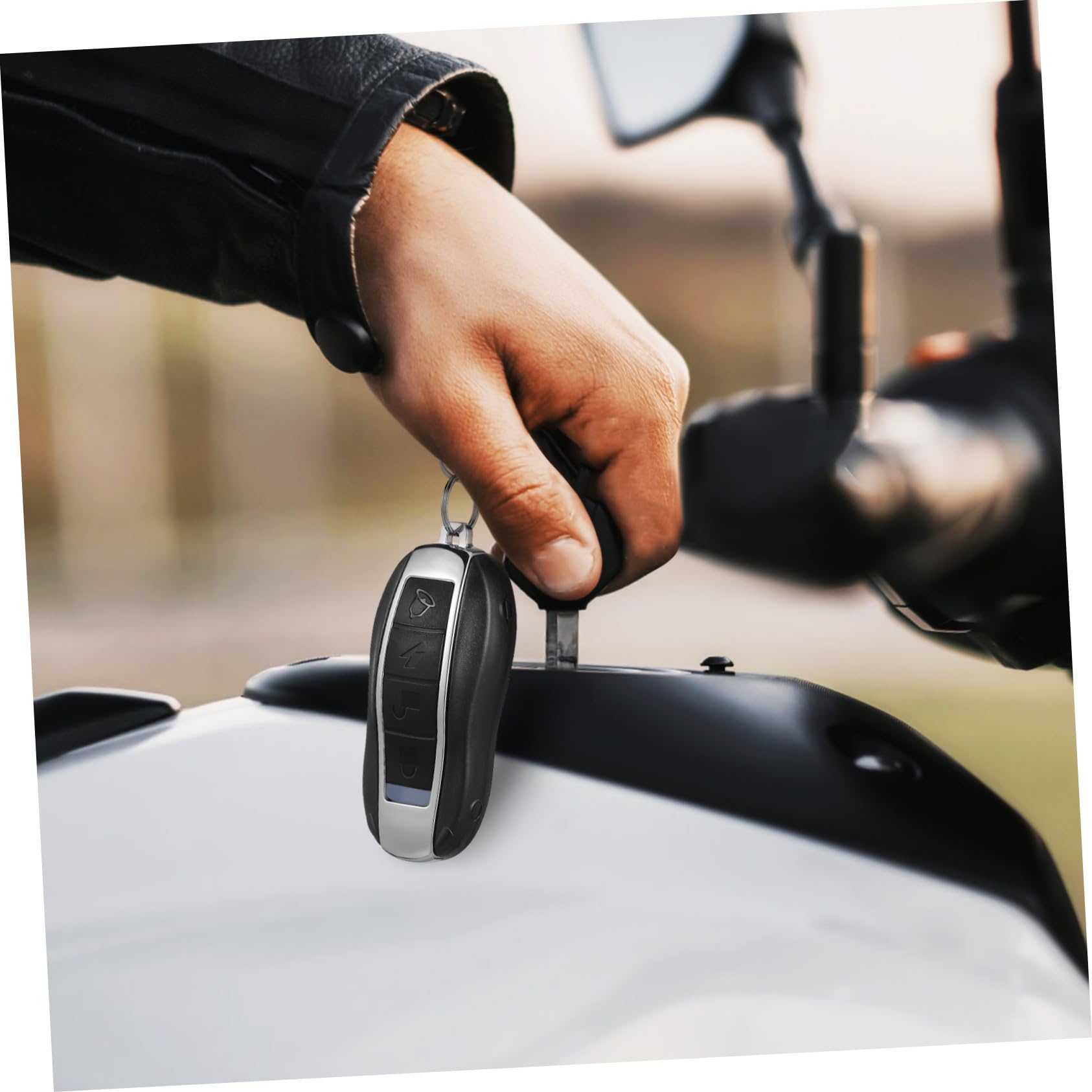 SHINEOFI Sistema di Allarme per Moto 12v 2 Telecomandi, Sensibilità Regolabile e Avviamento Remoto del Motore, Compatibile Moto