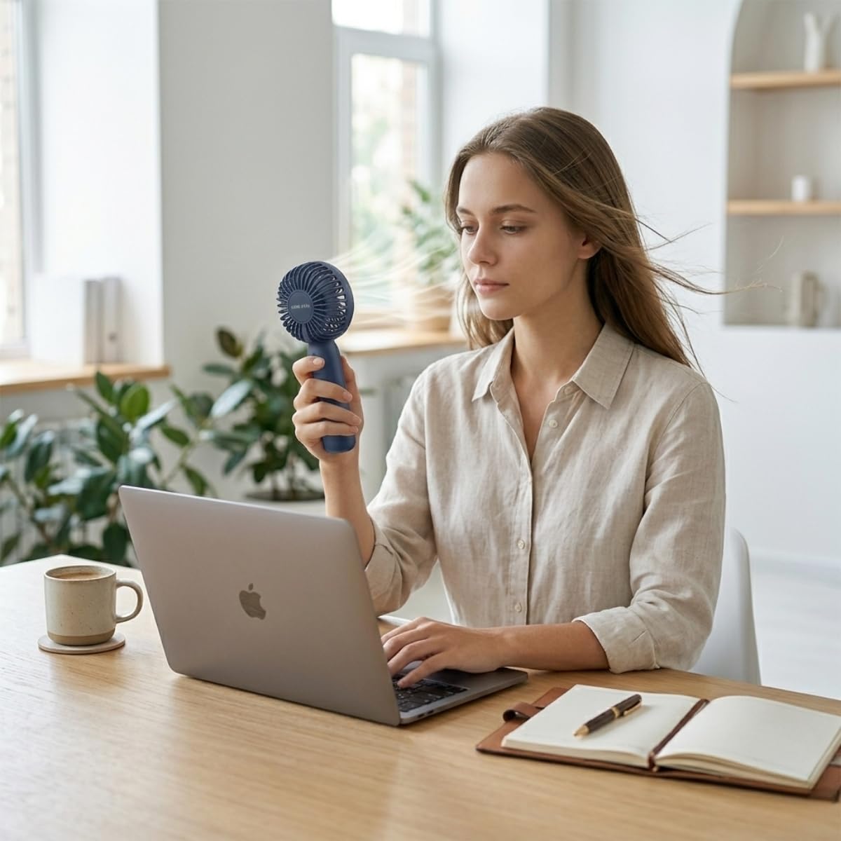 DEİNHAUS Mini-Fan Taşınabilir El Fanı, Masaüstü Standlı, USB Şarjlı, 16 cm, 3 Kademeli Hız Ayarlı Masaüstü & El Tipi Kompakt Boyut, Mavi (Model-11)