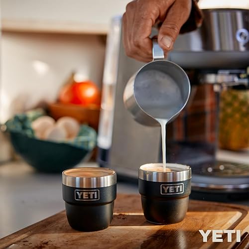 Vista 100 de YETI Rambler - Vaso apilable de acero inoxidable con aislamiento al vacío, vaso para expreso/café, capacidad de 4 onzas, paquete de 2 unidades Blanco