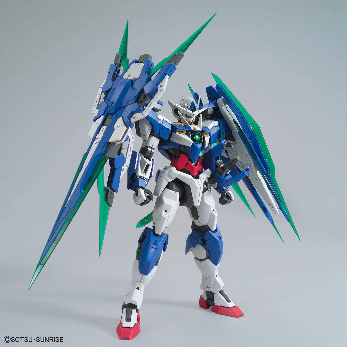 Amazon | 【MG】GNT-0000/FS ダブルオークアンタフルセイバー 機動戦士