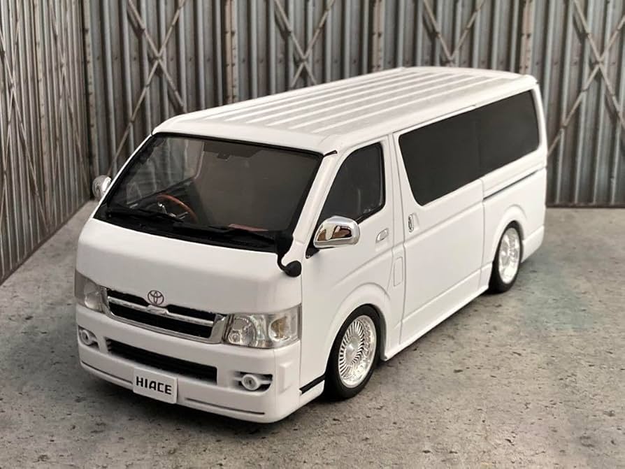 1/24 トヨタ H200 ハイエース バン スパーGL（カスタム品） Amazon.co.jp: 1／24 トヨタ H200 ハイエース バン スパーGL（カスタム