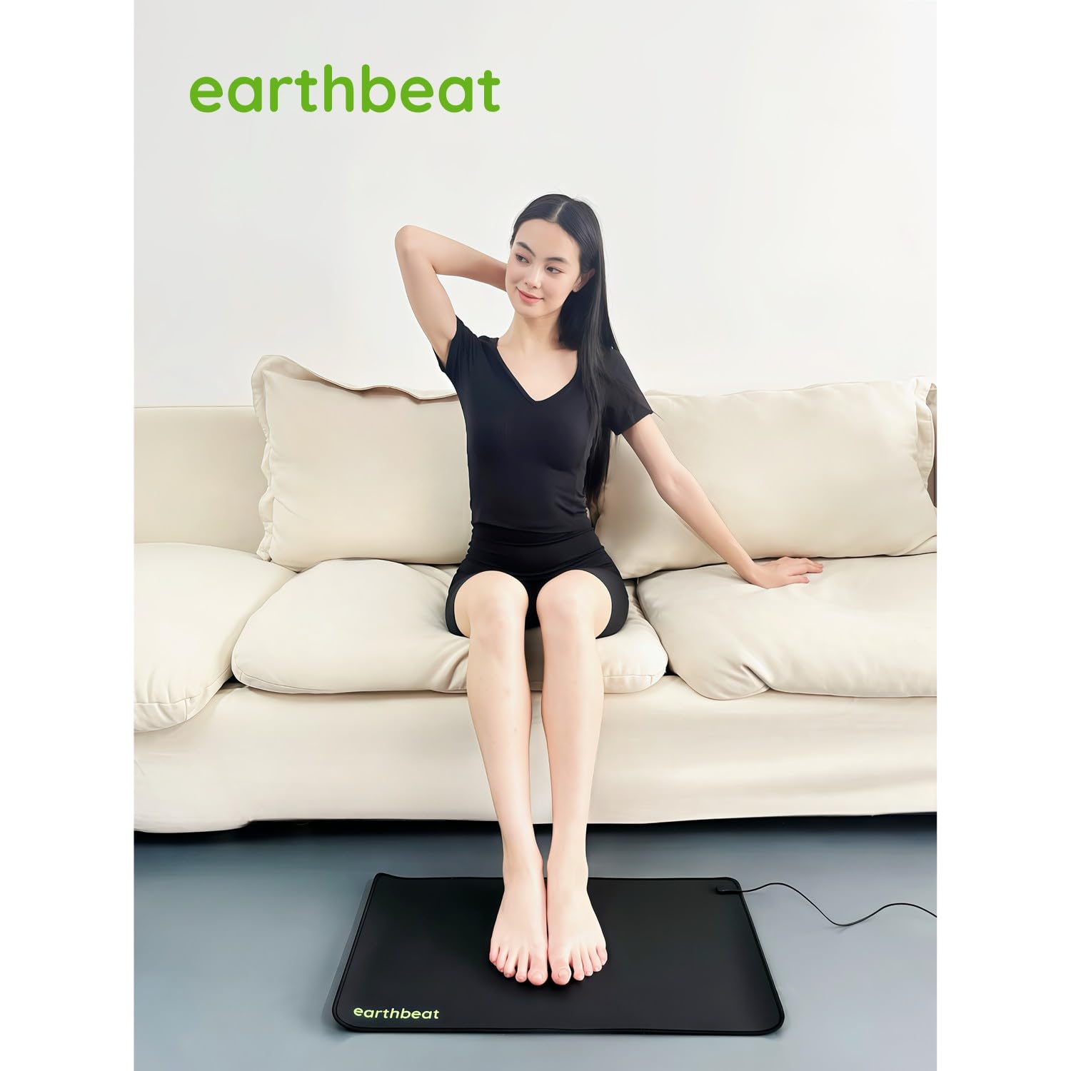 earthbeat Classic Erdungsmatte. Inklusive Schweizer Adapter. Kostenloses Grounding-Testkit. Natürliche Therapie für Schlafqualität, Wellness und Entzündungshemmung. Leitfähiges veganes Leder. 33×60 cm