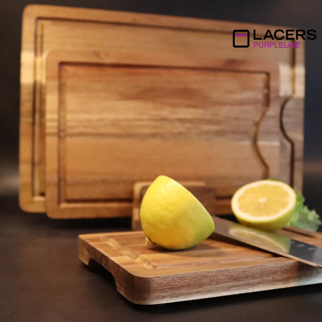 Lacers PurpleLine - Tabla de cortar de madera de acacia de 4 piezas con ranura para jugo y pies antideslizantes, juego de tablas de cortar con soporte, sostenible y versátil, perfecta para cocina,