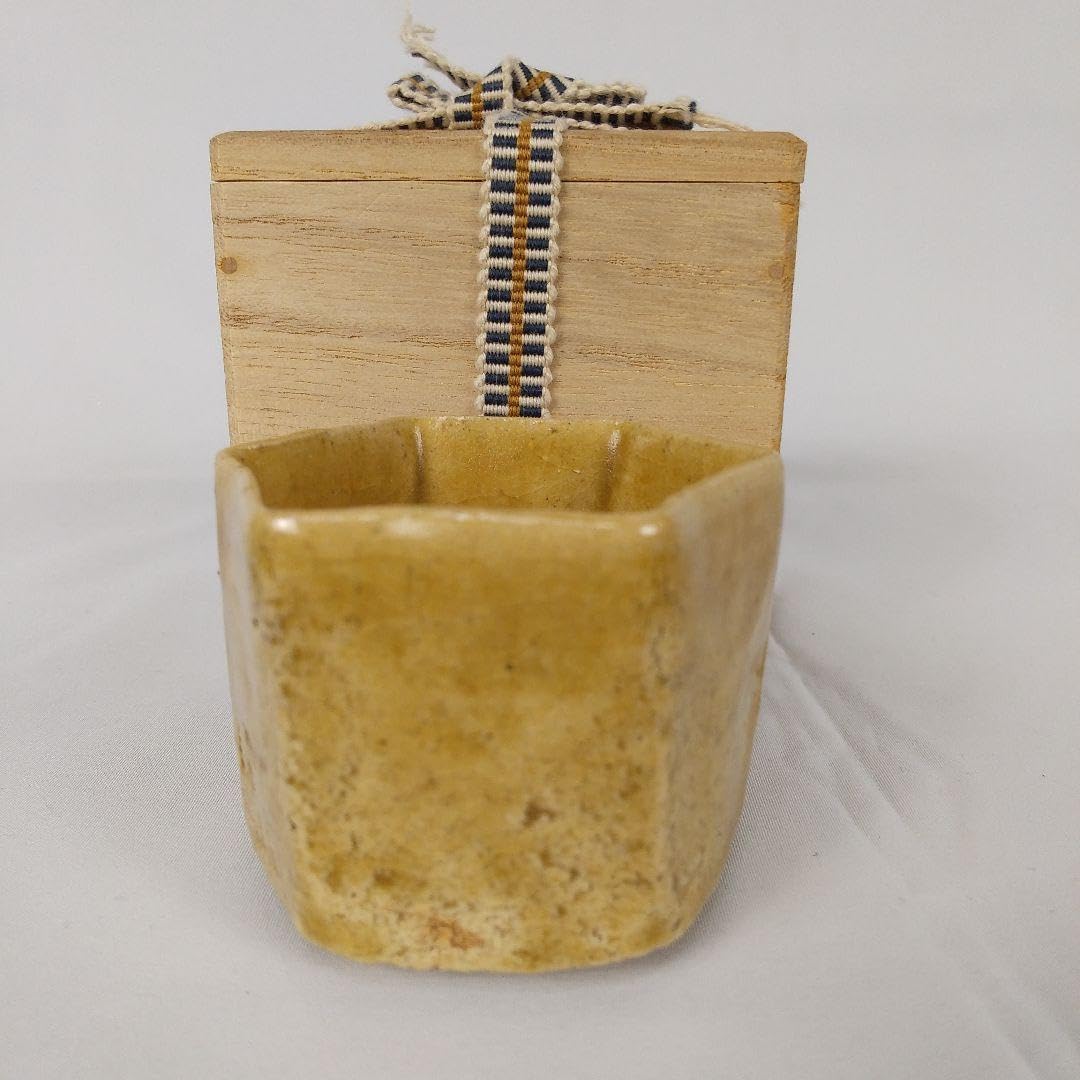 黄瀬戸ぐい呑み黄瀬戸六角盃黄瀬戸酒盃瀬戸ぐい呑み