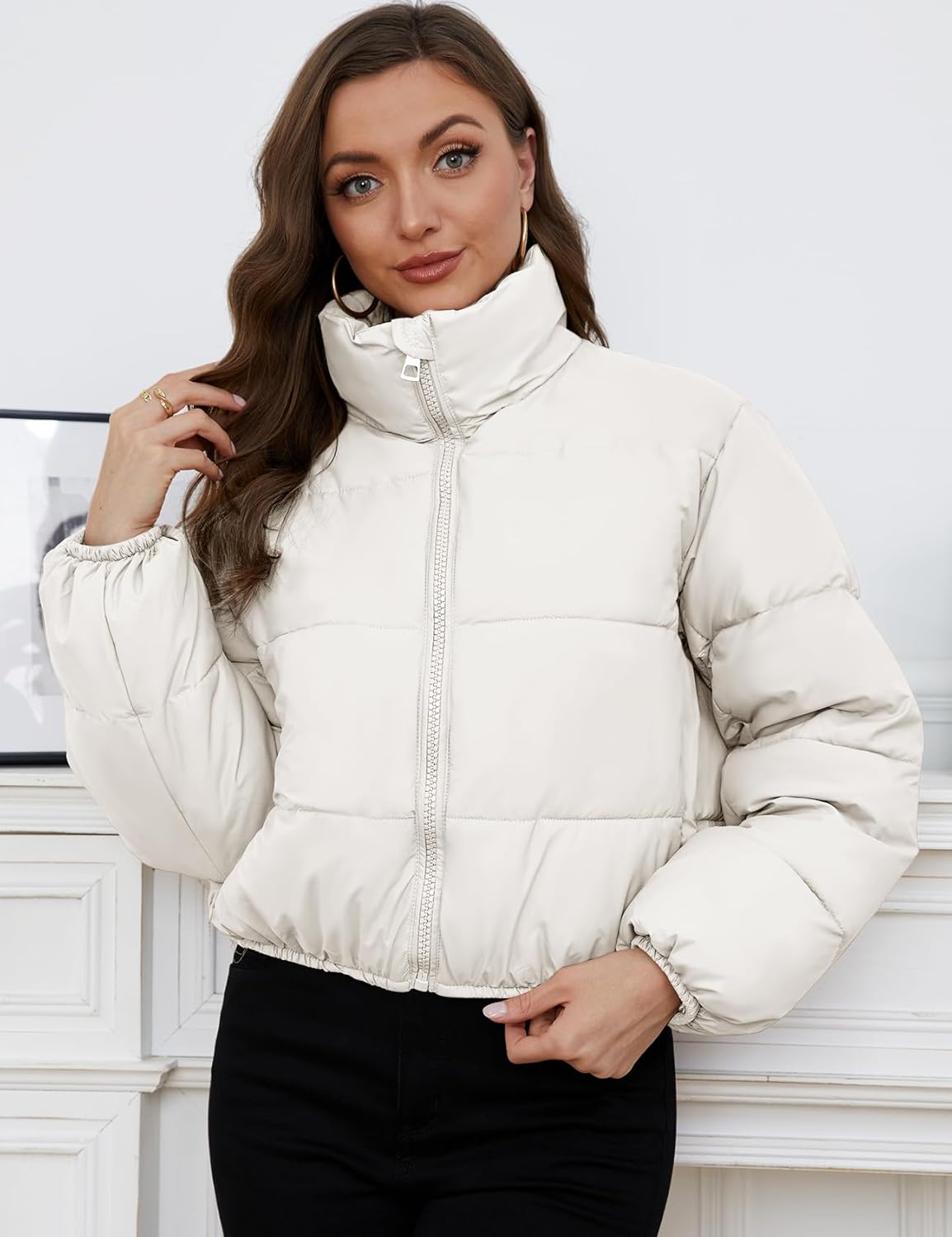 Arssm Women Cropped Puffer Jacket Short Puffy Jacket Crop Warm Winter Coats with Pockets - Image 2