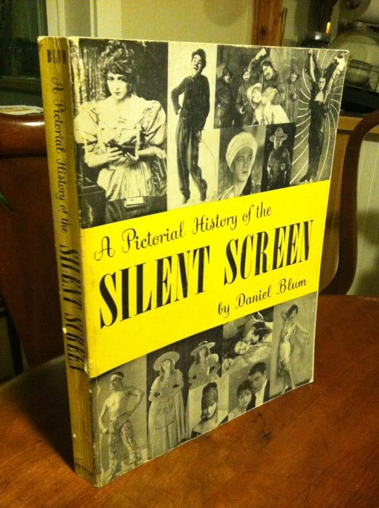 Amazon.co.jp: A pictorial history of the silent screen : 本