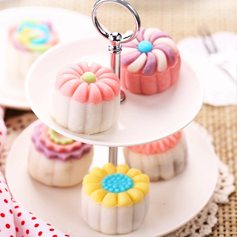 Senhai 2 zestawy foremek Mooncake Mould Press 50 g z 11 znaczkami, kwiaty i trójkątne kształty, narzędzia do dekoracji ciastek DIY, kolor biały