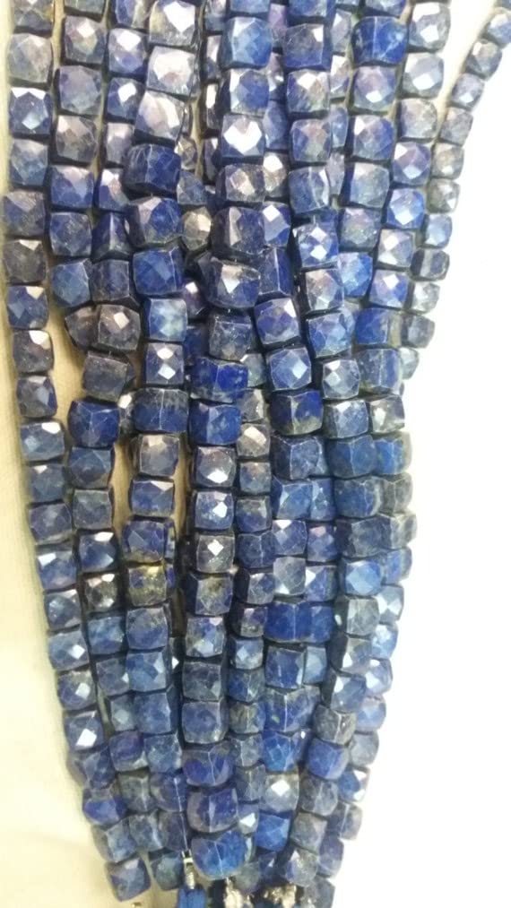 Perles lapis lazuli en cube pour remplacer les perles rondes classiques