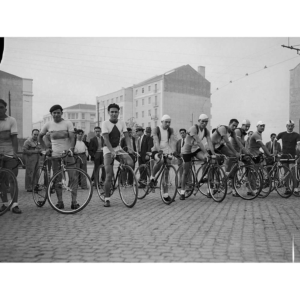 Wee Blue Coo Vintage Graph Sport Cycling Event Lisbon Portugal Art Print Poster Wall Decor 12X16 Inch