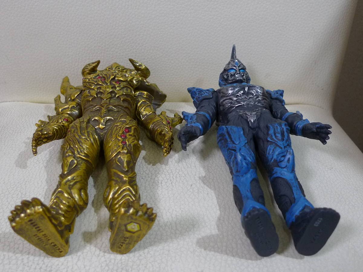 怪獣ソフビ15種 Amazon.co.jp: ウルトラ怪獣DX 怪獣ソフビ 14体セット ゼガン