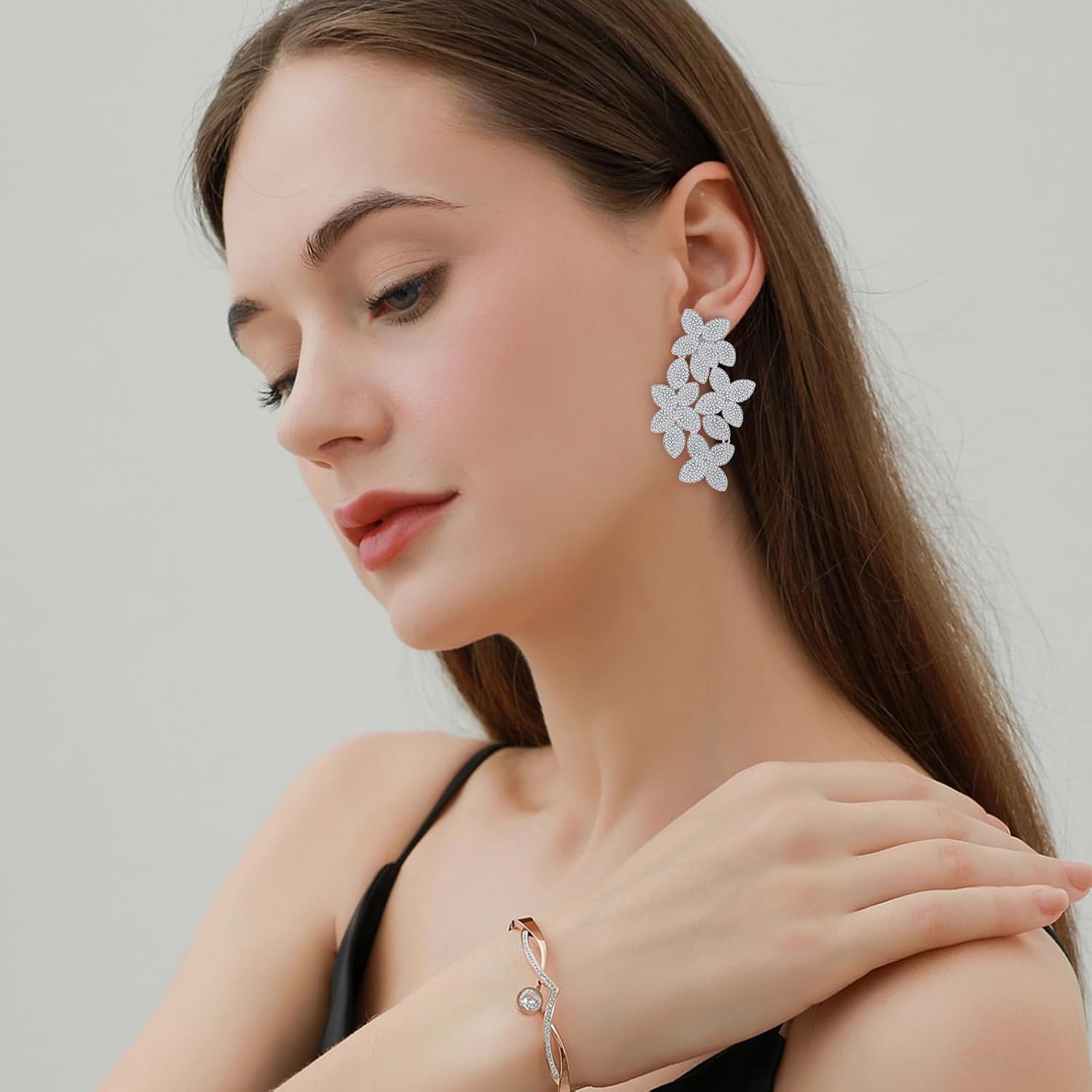 Dangle Crystal Flower Earrings for Women Drop Cubic Zirconia Rhinestones Statement Floral Earrings fashion Jewelry Gift for Wedding Prom Party