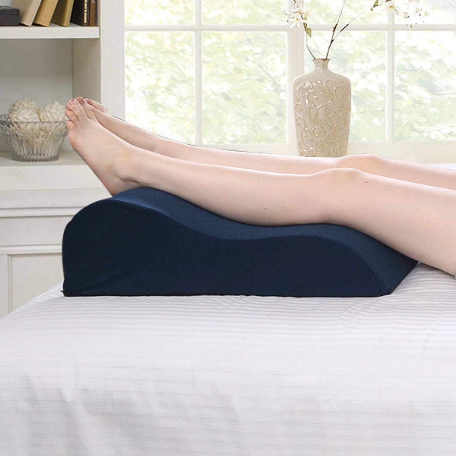 Metron Leg Elevation Pillow for Swelling & Varicose Veins – Orthopedic Wedge Pillow for Leg Support, PU Foam Contour Design, Foot Rest Cushion for Sleeping, Pregnancy, Surgery Recovery, Washable Cover